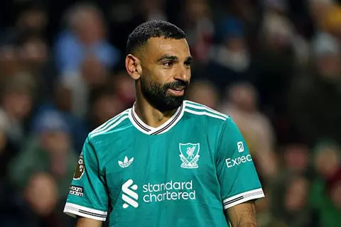 شارك وسجل.. ماذا قدم محمد صلاح في خسارة ليفربول أمام برينتورد؟